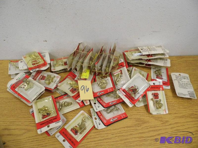 lot 96 image: Picture Hangers