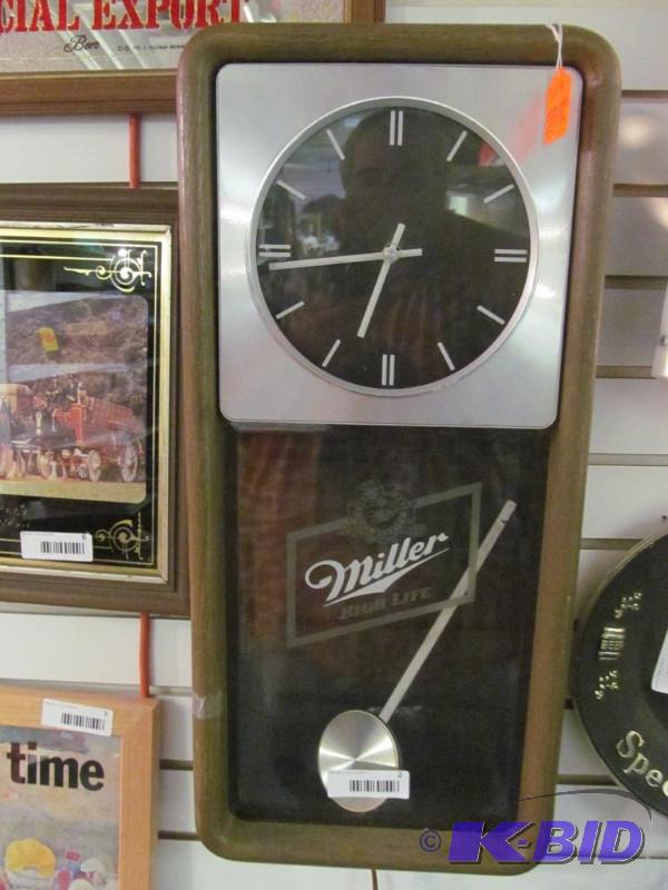 lot 2 image: Miller Hign Life Clock