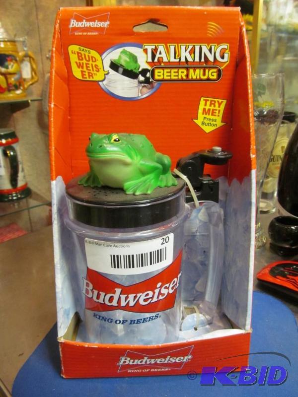 lot 20 image: Vintage Budweiser talking beer mug Frog