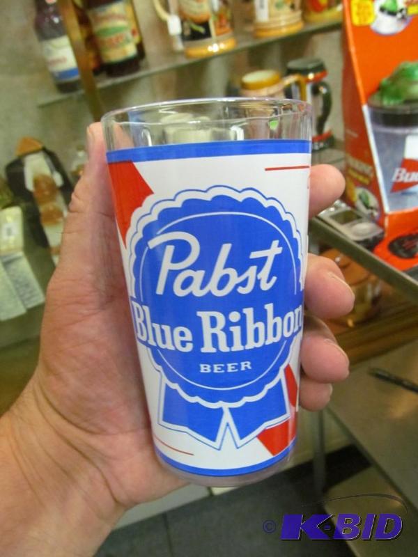lot 28 image: RARE Vintage Small Pabst Blue Ribbon Beer Glass