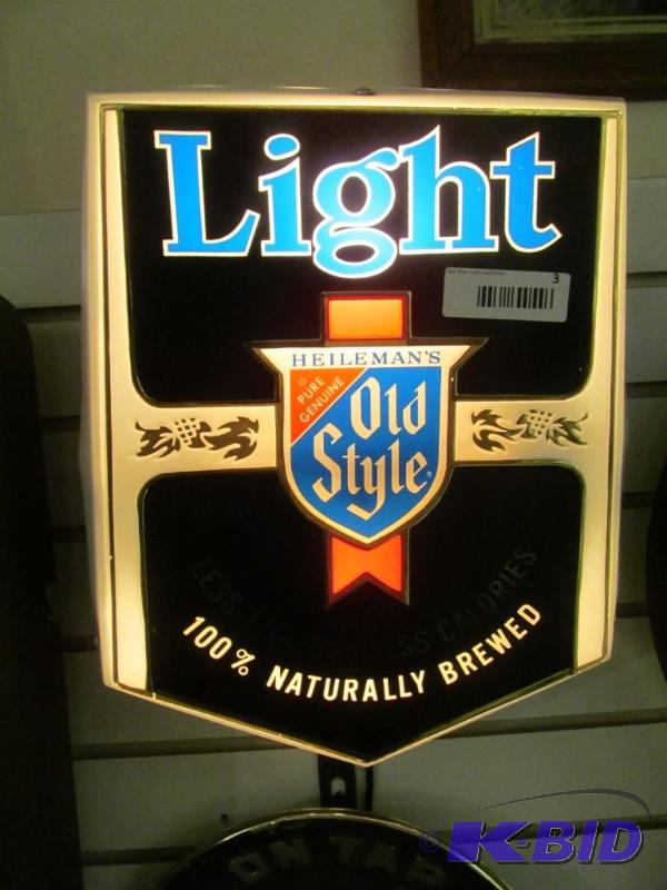 lot 3 image: Heilemans Old Style Light Light