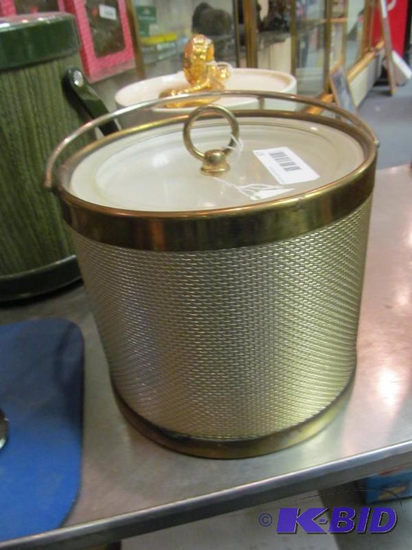 lot 57 image: Vintage Gold Metal Ice Bucket