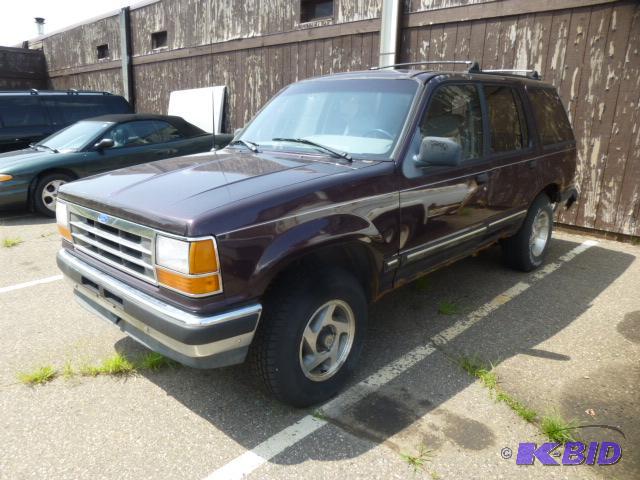lot 13 image: 1993 Ford Explorer SUV   4.0 Liter V6  Automa...