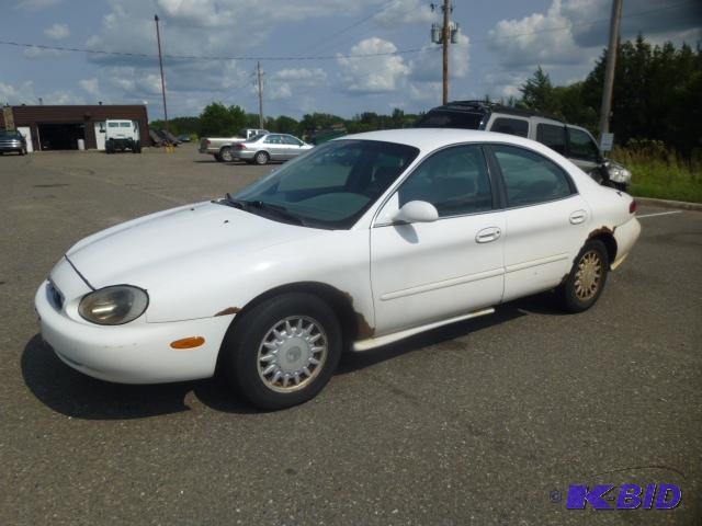 lot 9 image: 1997 Mercury Sable 4 Door Sedan   3.0 Liter V...