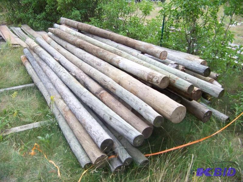 lot 12 image: 8 -12 reclaimed treated posts
