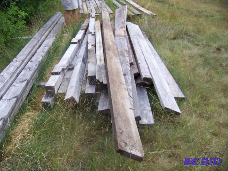 lot 17 image: mix lot of lumber
