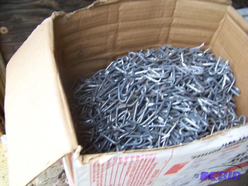 lot 30 image: Fencing Staples