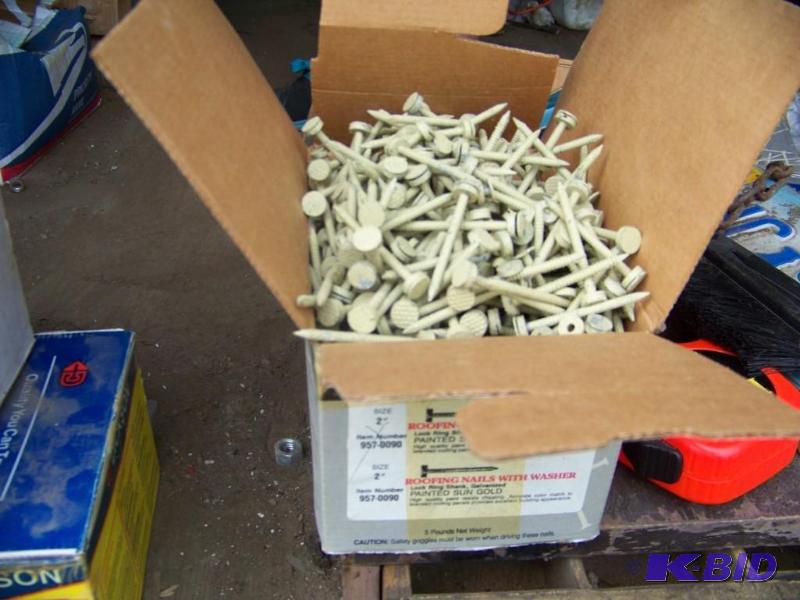 lot 41 image: 2  Sun Gold roofing nails