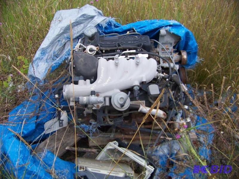 lot 9 image: 3.0 Liter V-6