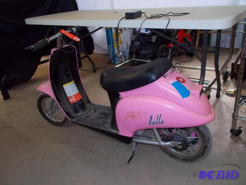 lot 14 image: Electric Scooter