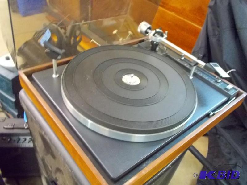 lot 47 image: Turntable