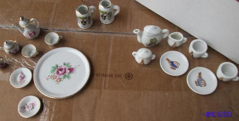 mixed set of glass tea party pieces...