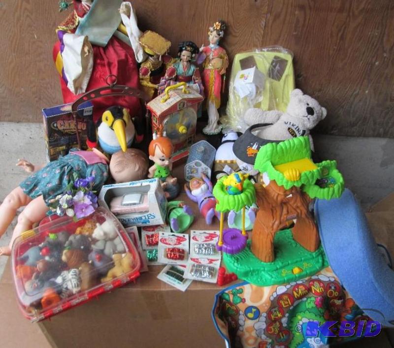 large lot of toys and collectables...