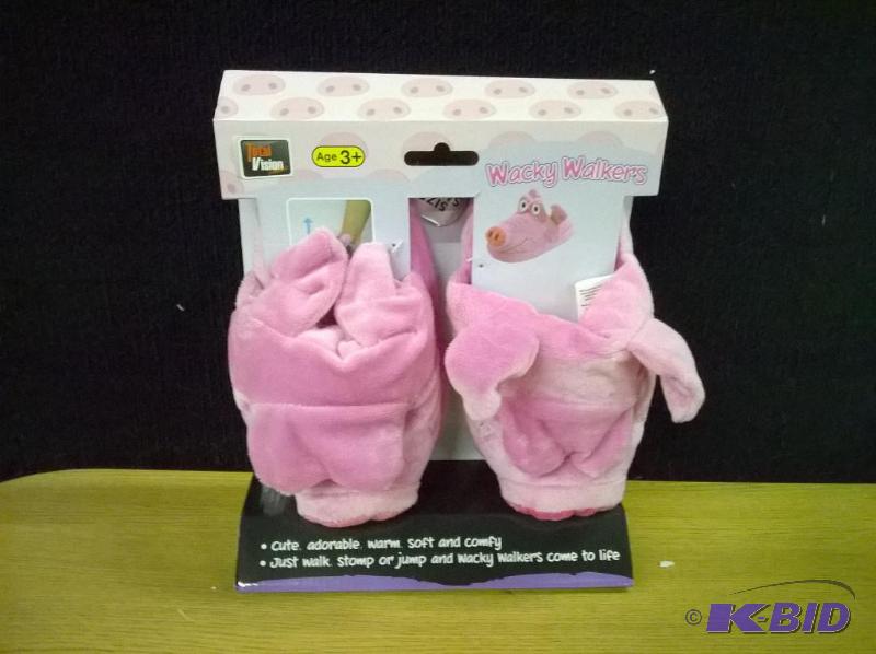 New Wacky Walker Slippers, Kids S, Pig