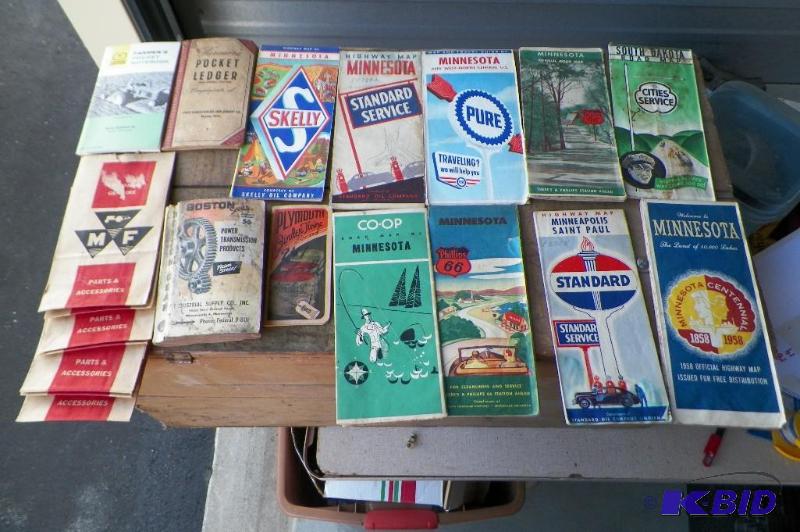 lot 26 image: Gas Station Maps - including MN and Massey Ferguson Bags