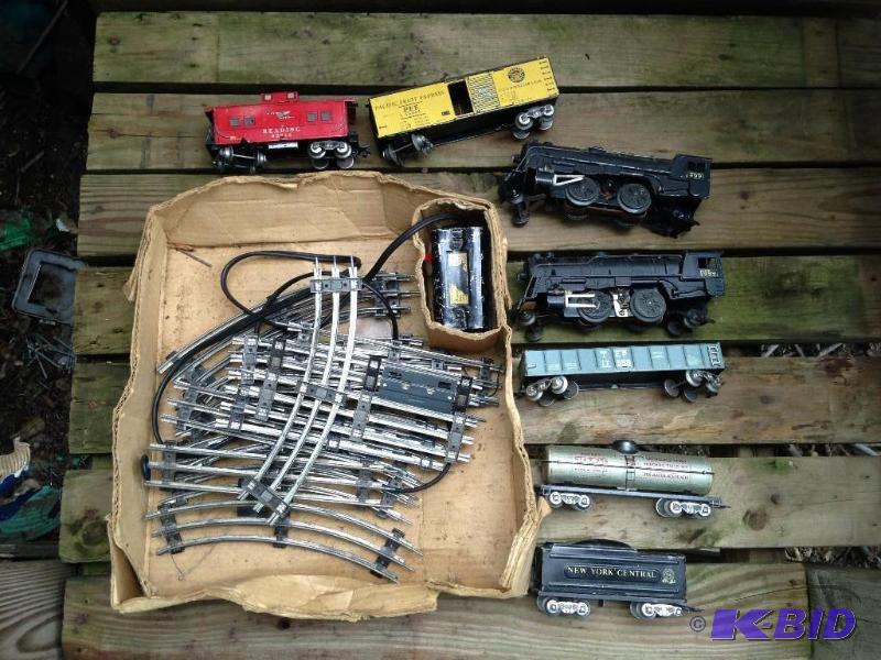 lot 4 image: Old Toy Train with 2 Locomotives and a transformer and Tracks