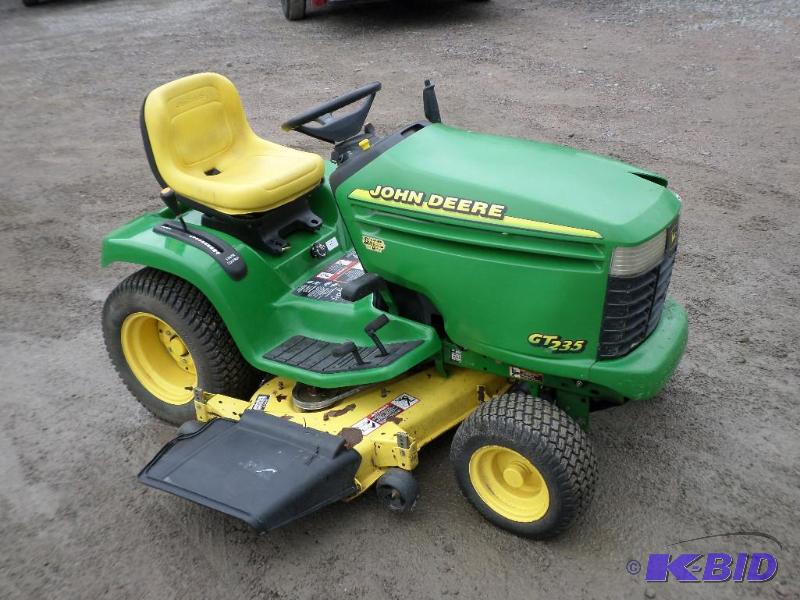 lot 4 image: John Deere GT235 Tractor, 48" Mower Deck...