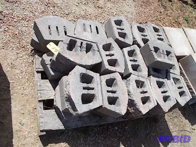 (44) London Stone River Rock Blend Garden Wal...