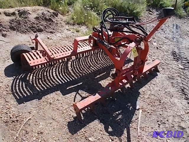 York Model RW 7 Rake With Hydraulic Scarefir...