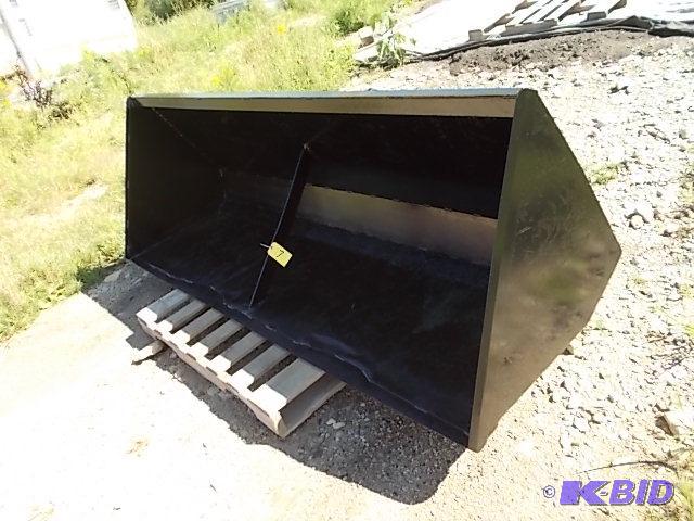 8 Snow Bucket, Fresh Paint, Skid Loader Moun...