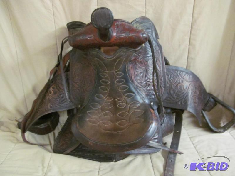 Saddle