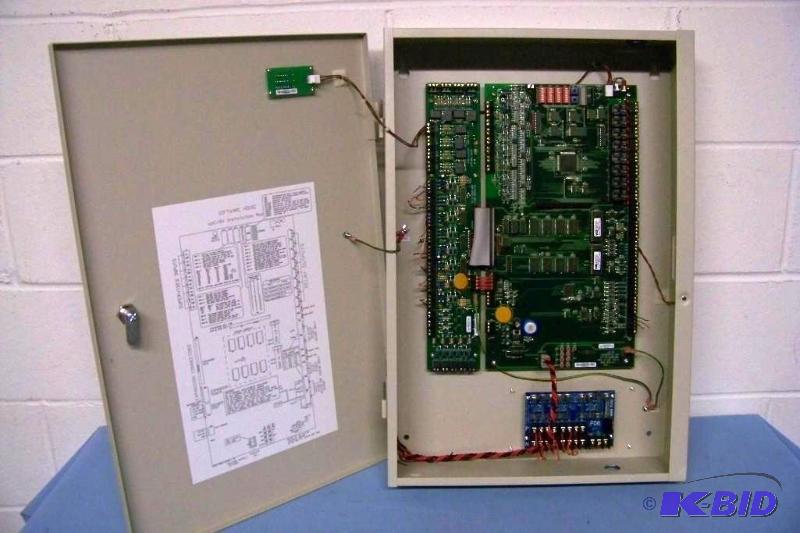 lot 14 image: Software House apC8X Advanced Processing Door Controller w Housing