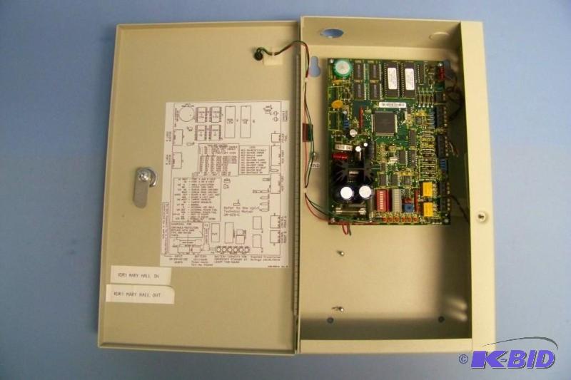 lot 15 image: Software House apCL Two-Door Advanced Door Controller  Processor w Housing