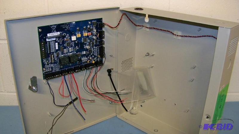 lot 25 image: Software House RM-DCM-2 Door Control Module with AS0073-000 Input Module