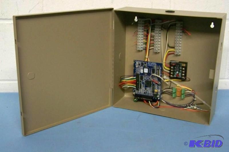 lot 28 image: (3) RoHS Compliant Software House RM-4 Reader Module Boxes w Housing