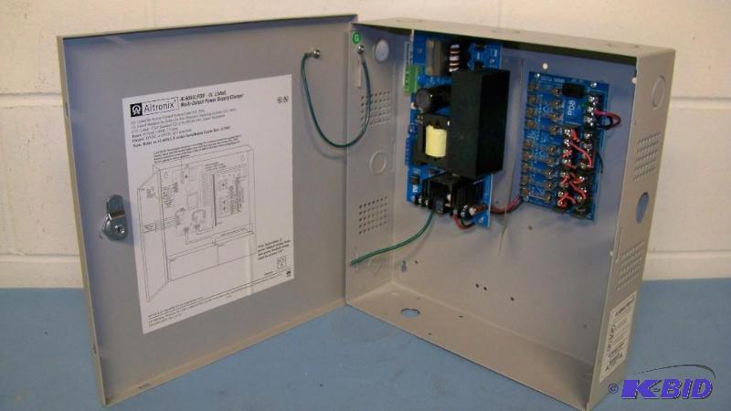 lot 46 image: Altronix 8 Fused Outputs Power SupplyCharger w Housing