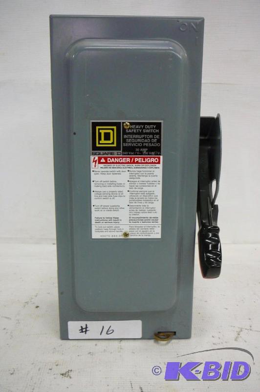 Heavy duty safety switch square D 30AMP 240VA...