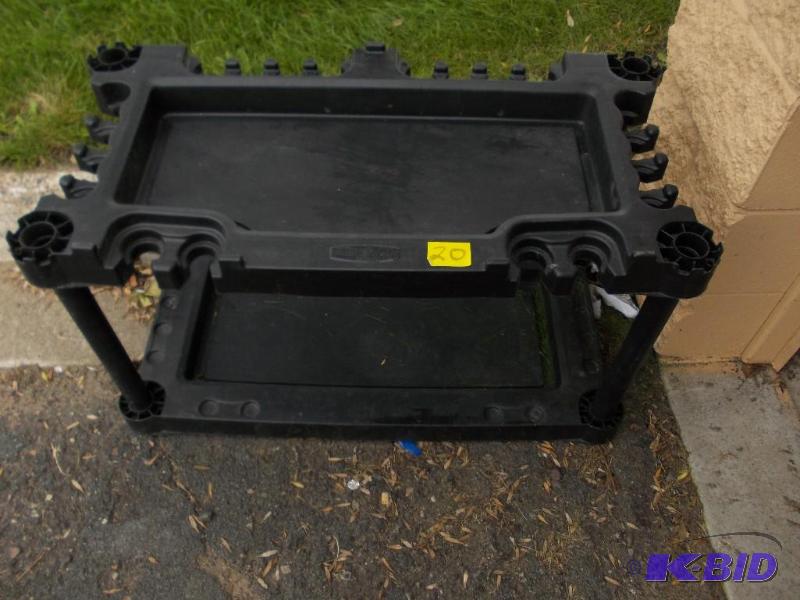 lot 20 image: Rubbermaid ShovelRakeImplement Holder...
