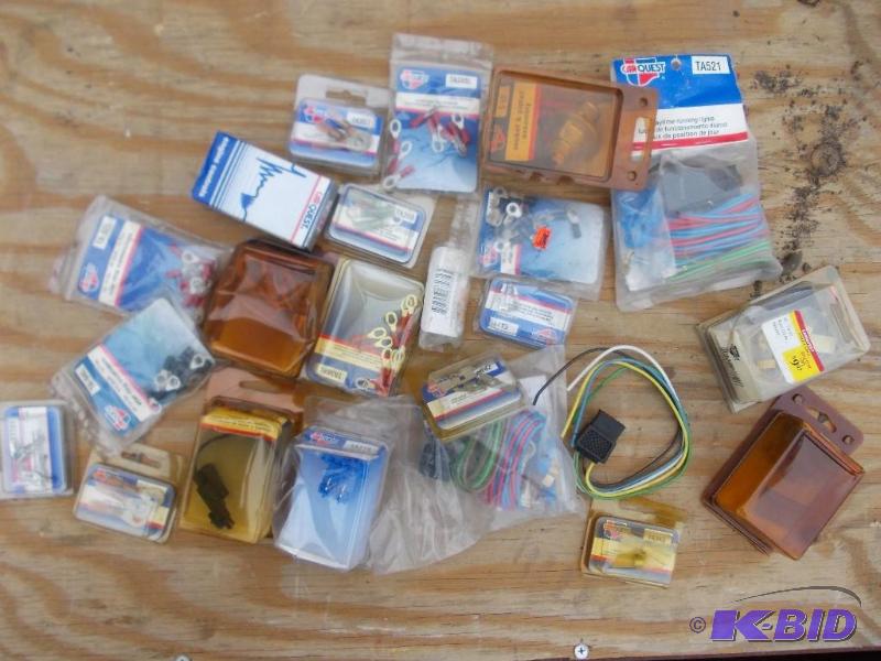 lot 39 image: Assorted Wire Terminals & Automotive Wiri...