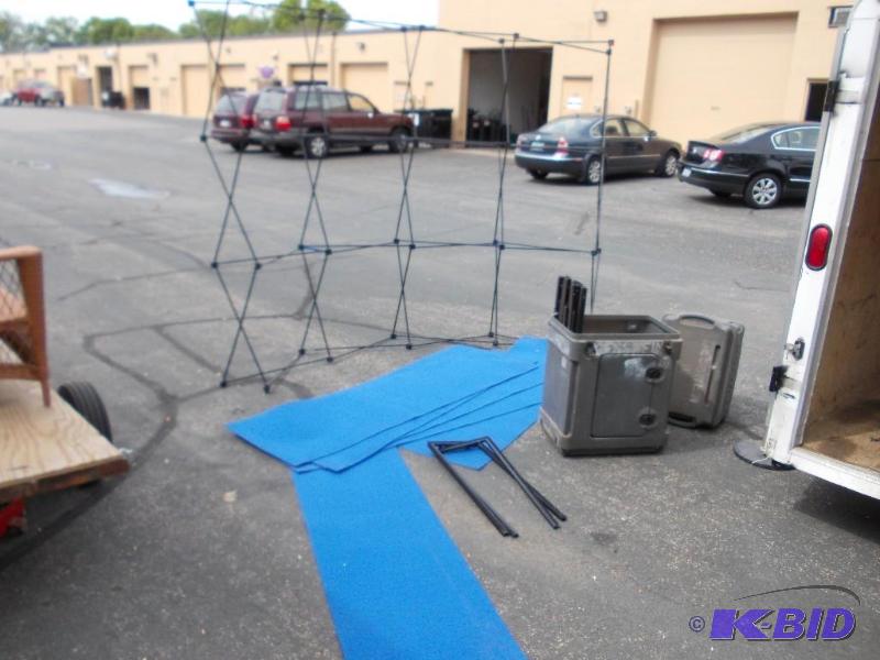 lot 51 image: Display Stand With Lights (Metal)...