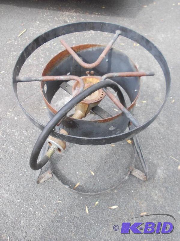 lot 52 image: Propane Burner Base...