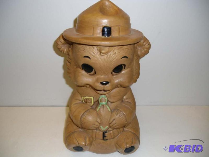 lot 20011 image: 1960s Cookie Jar SMOKEY THE BEAR Twin Winton Made in USA