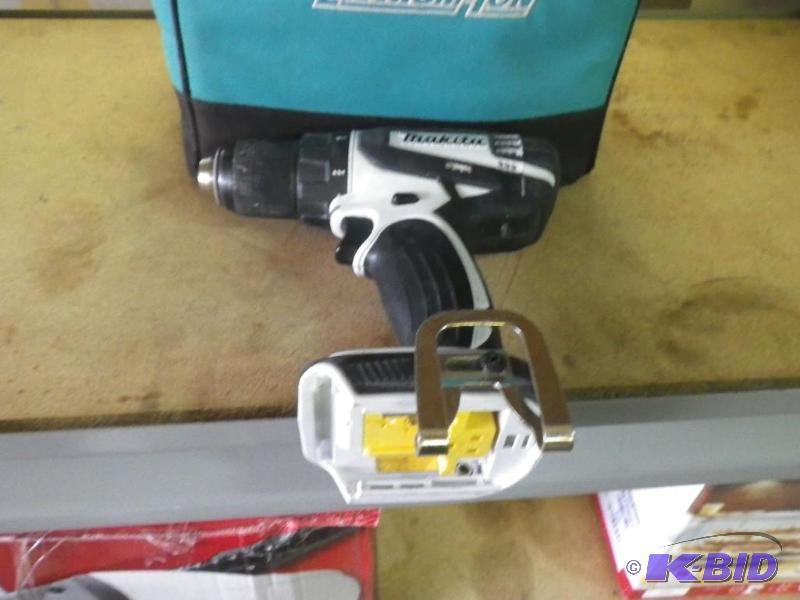 Makita Impact and charger, no batteries...