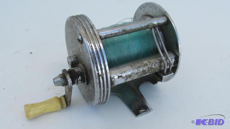 Vintage Ocean 1610 Reel