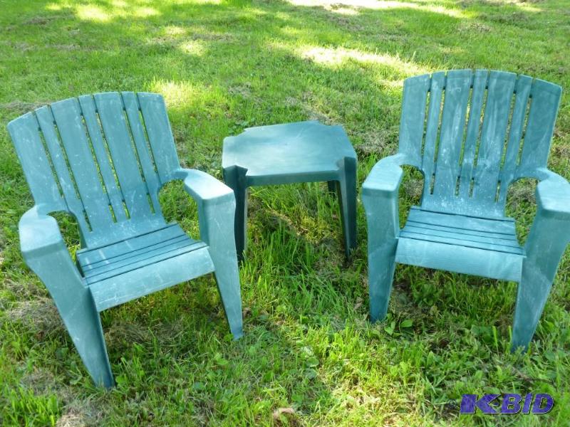 Three piece heavy gage plastic kids patio set...