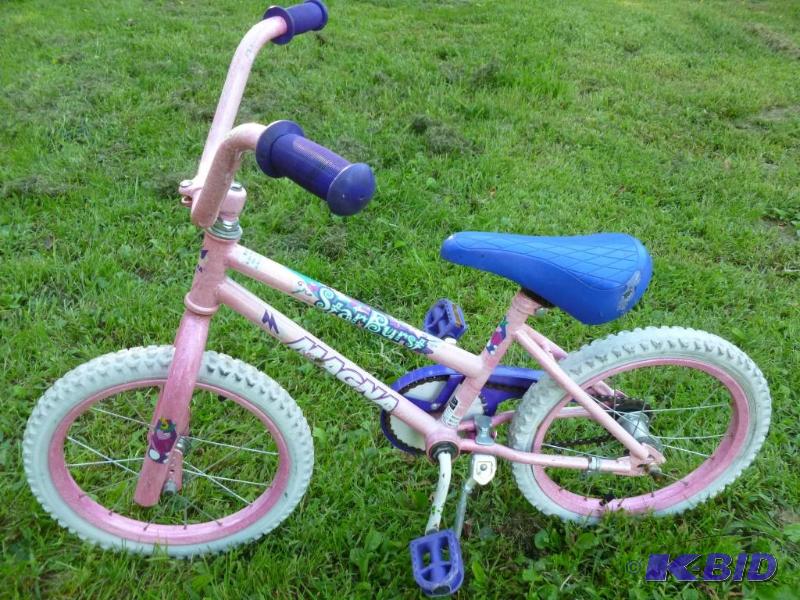Magna Star Burst 10&quot girls bike, tires h...