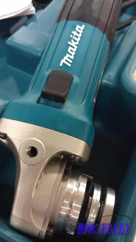 Makita Angle Grinder. GA4030. In case. Plugs ...