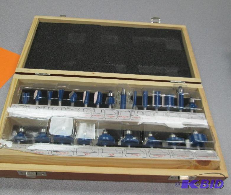 lot 126 image: Handy Toughtest- Handyman Club of America Lif...