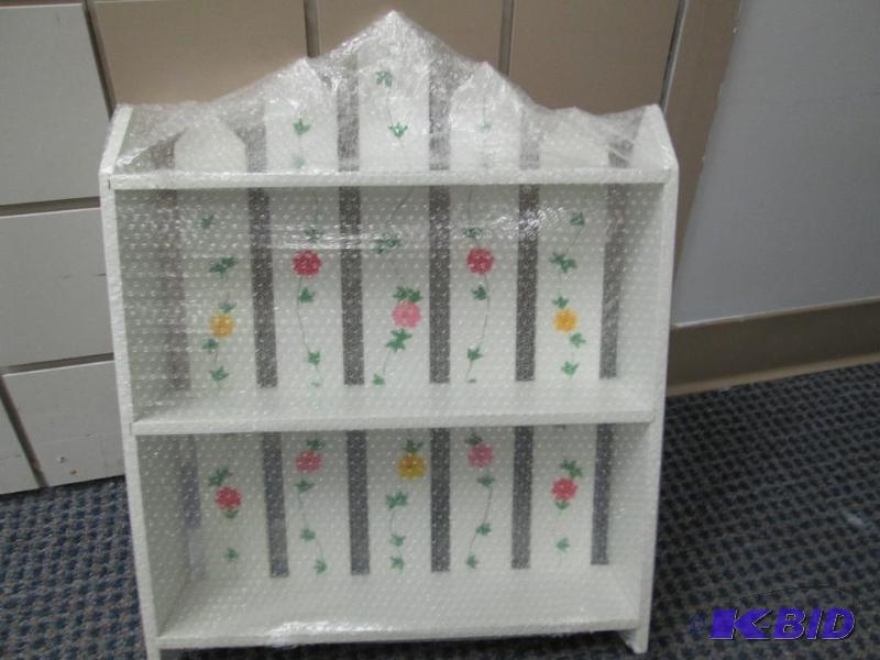 lot 207 image: A Shelf that looks like a picket fence with f...