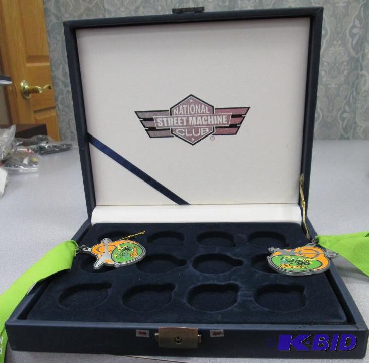 lot 225 image: Qty 3 Friday night 5k Fargo Rocks metals for ...