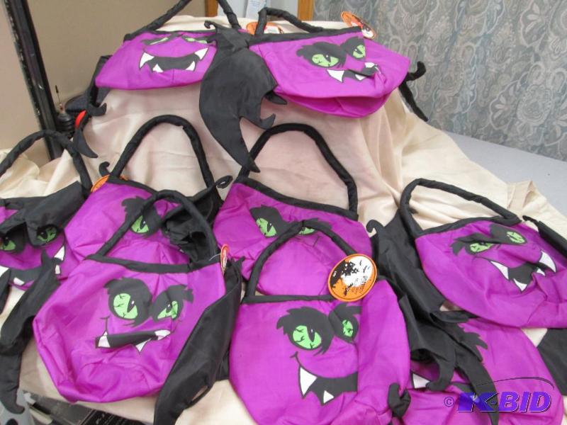 Qty 9 Halloween scary treat bags look like a ...
