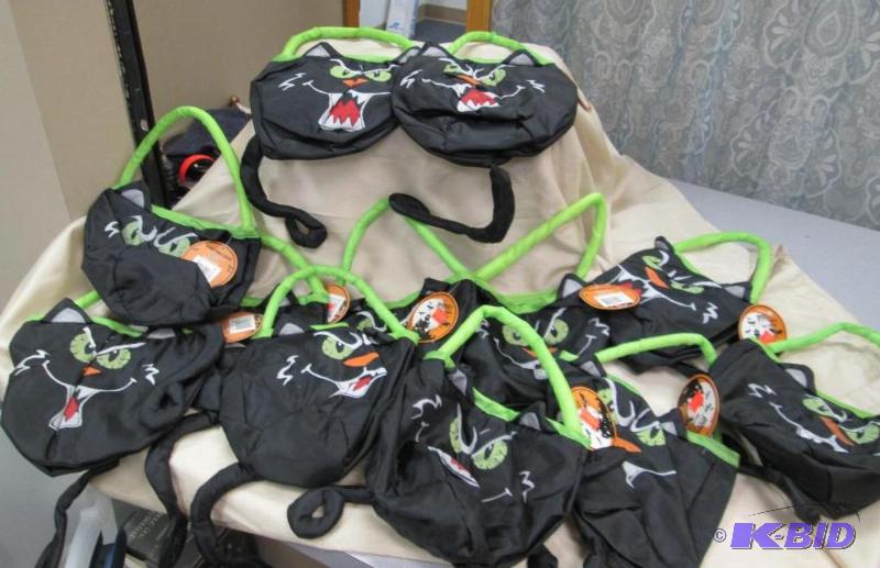 Qty 12 Halloween treat bags looks like a scar...