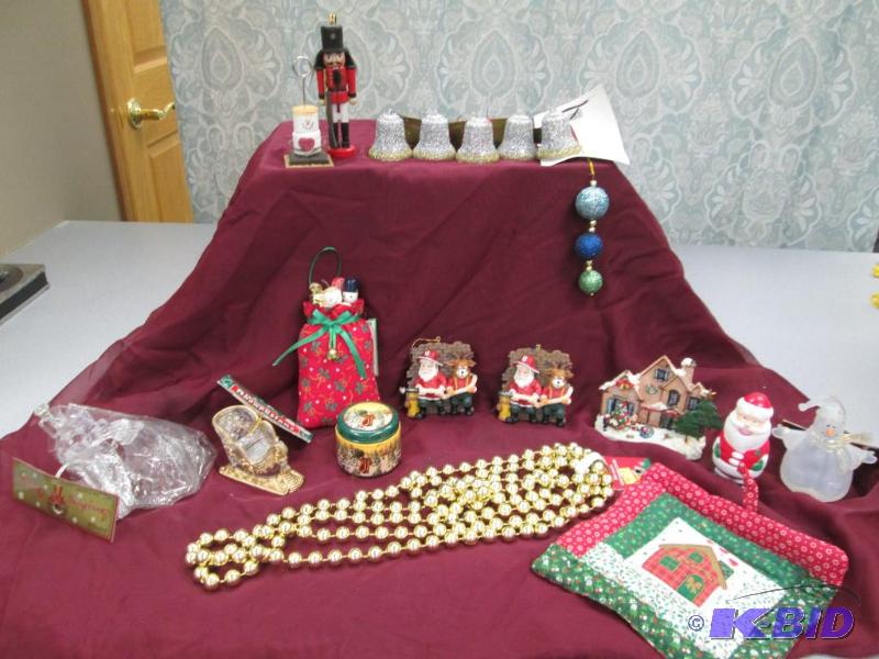 Assortment of ornaments to put on the tree...