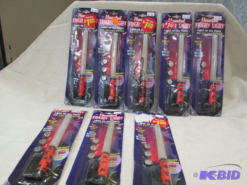 Qty 8 Haunted fright light light up the night...