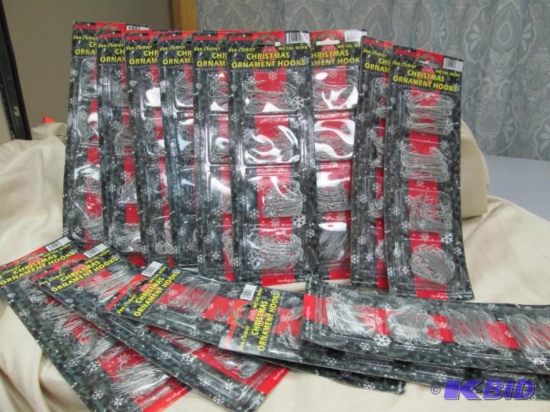 Qty 15 Christmas ornament hooks 300 in a pkg...