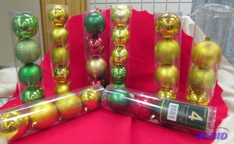 Assortment of bulbs for the tree...